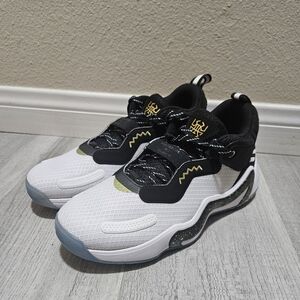 Adidas D.O.N Issue #3